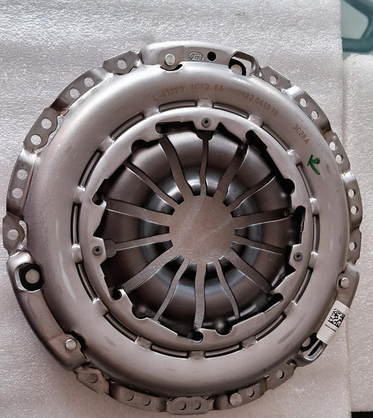 Renault Duster, Nissan Teranno 6 Speed - Clutch Kit (With Bearing) - 6233423330#E - LUK