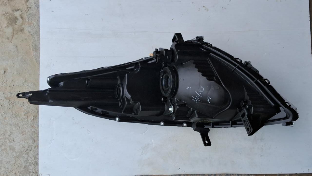Maruti Suzuki Swift K Series - Head Light RH Side 35121 M 74L01 - MGP Genuine