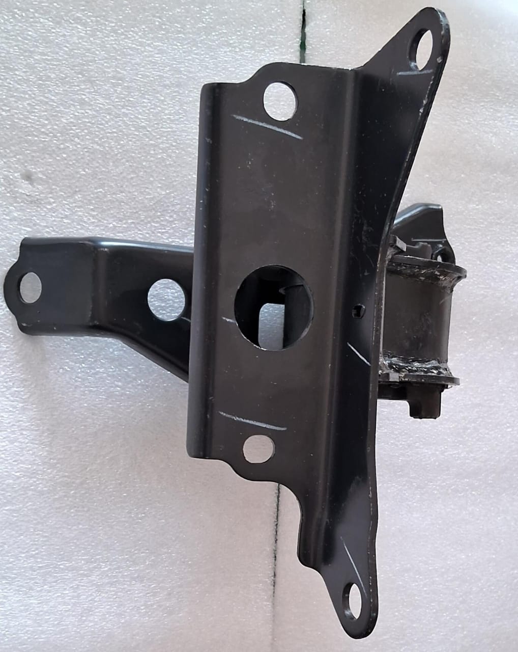 Toyota Etios Petrol - Engine Mounting LH Side - 12372-0Y033 - Toyota Genuine
