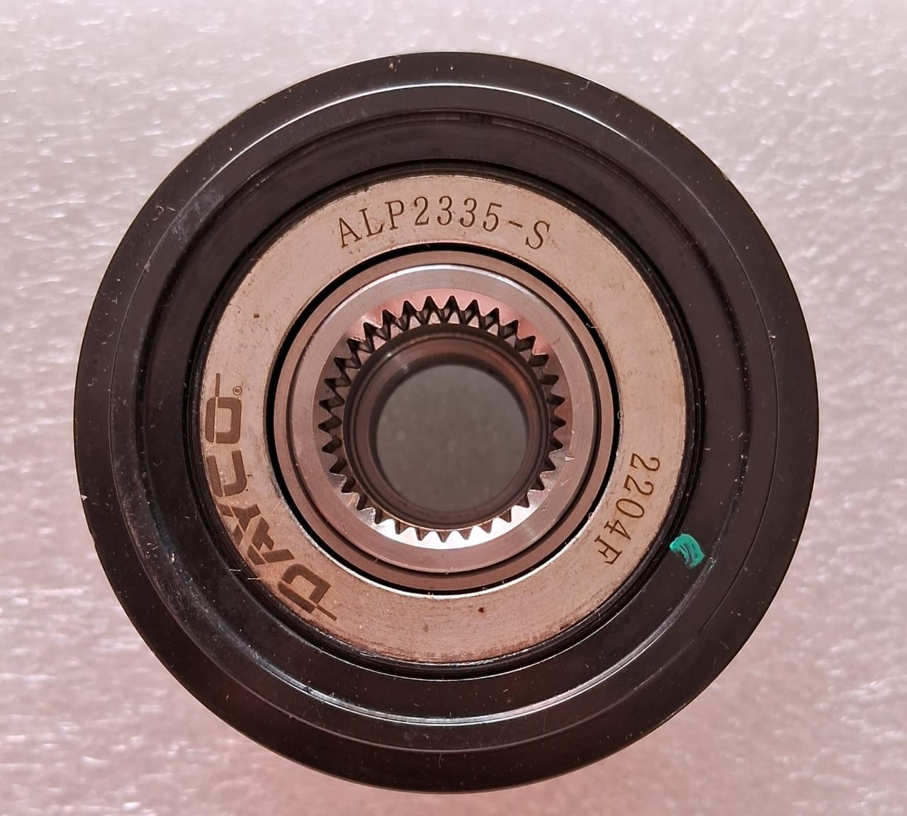Audi A4, Q3 2.0 TDI, Skoda Fabia 1.2, 1.4 TDI, Superb, Yeti 2.0 TDI, VW Polo 1.2, 1.6 TDI, Passat 2.0 TDI - Alternator Freewheel Clutch (Alternator Pulley) - For Bosch Alternator ALP 2335 - Dayco
