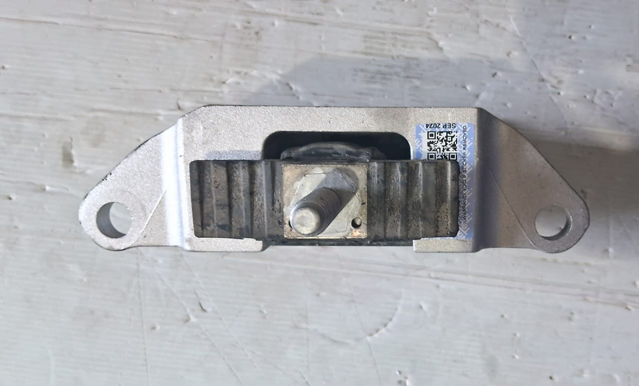 Land Rover Range Rover Evoque, Discovery Sport N/M 2019 onwards - Engine Mounting Right Side LRDS2-T1001 - TechNix