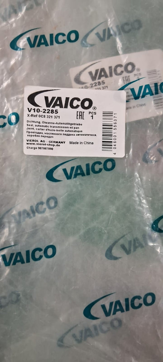 Audi Q7, Porsche Cayenne Transmission Seal - Vaico V10-2285