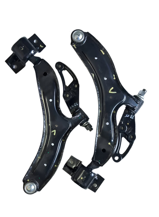 Tata Tiago - Front Lower Arm Right & Left Side Set - 542432100122, 542432100123 - Tata Genuine