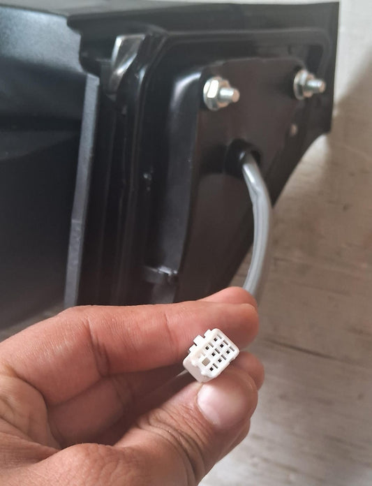 Maruti Suzuki Swift T3 Side Mirror Autofold Right (7 wires) - SVM-SWFTT3-39AFR Varroc