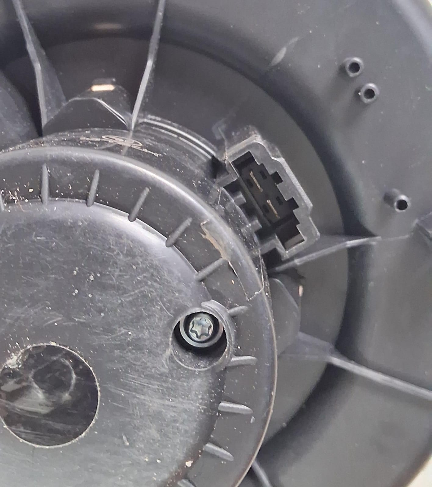Volkswagen Polo - Blower Motor IJ-2020 (2-PIN) - Ijtech