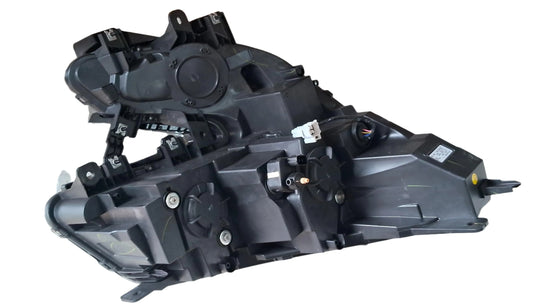 Mahindra XUV 700 Head Light Left - HLA-X700-0031L Varroc