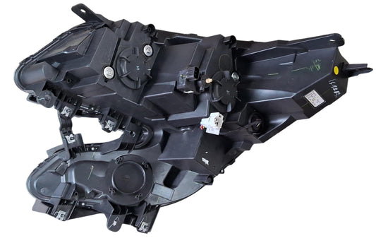 Mahindra XUV 700 Head Light Right - HLA-X700-0051R Varroc