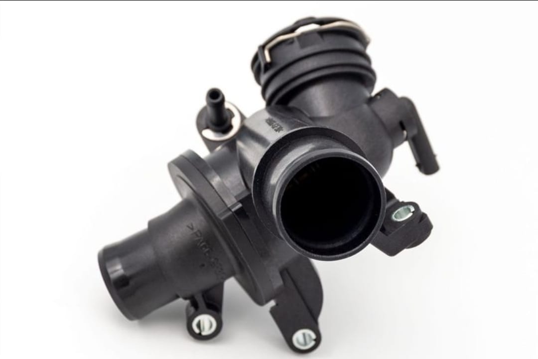 Mercedes W205 Diesel - Water Elbow - MJ