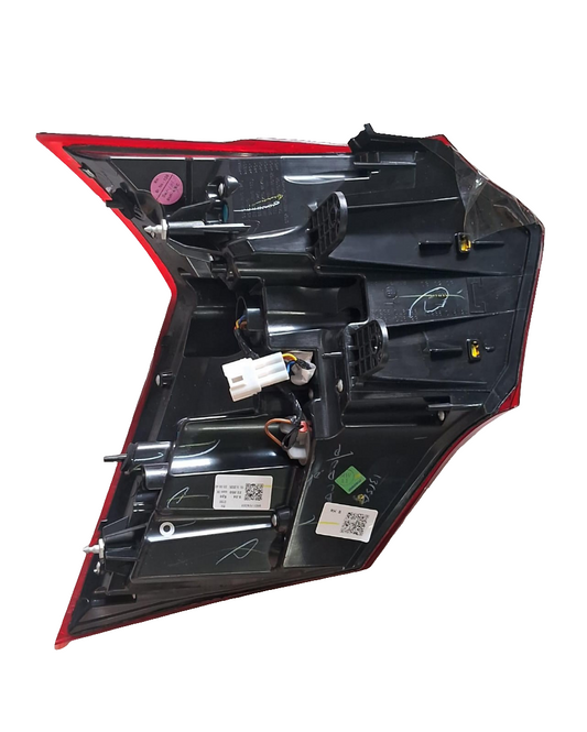 Mahindra XUV700 Tail Light Left - RCA-X700-BSB51R Varroc