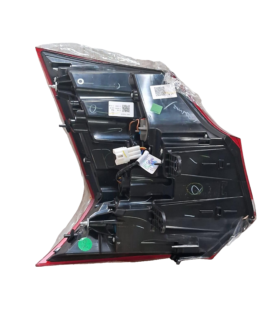 Mahindra XUV700 Tail Light Right - RCA-X700-BSB51L Varroc