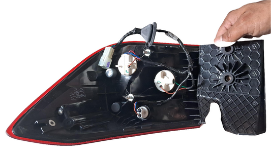 Nissan Magnite Fender Tail Light Left - TLA-MGNIT-FENL Varroc