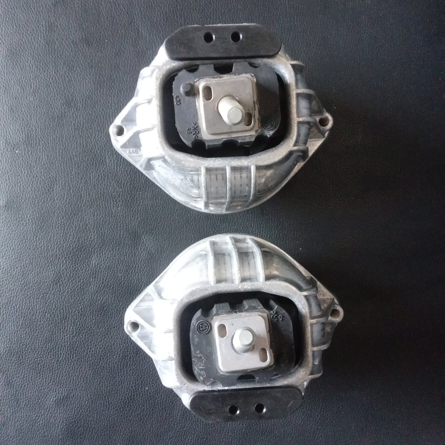 BMW 3 E90, X1 E84 Engine Mount Set Left & Right - BEMWQ