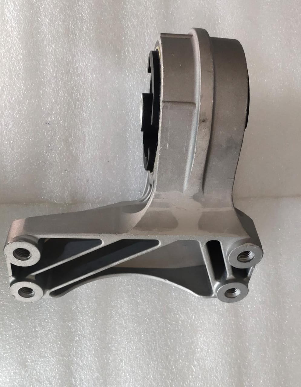 Chevrolet Captiva Rear Engine Mounting - MJ