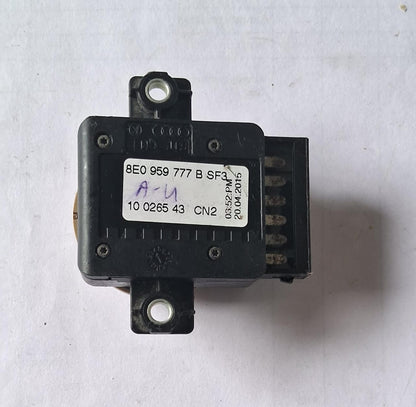 Audi A4 Seat Adjusting Switch 8E0959777B - Volkswagen