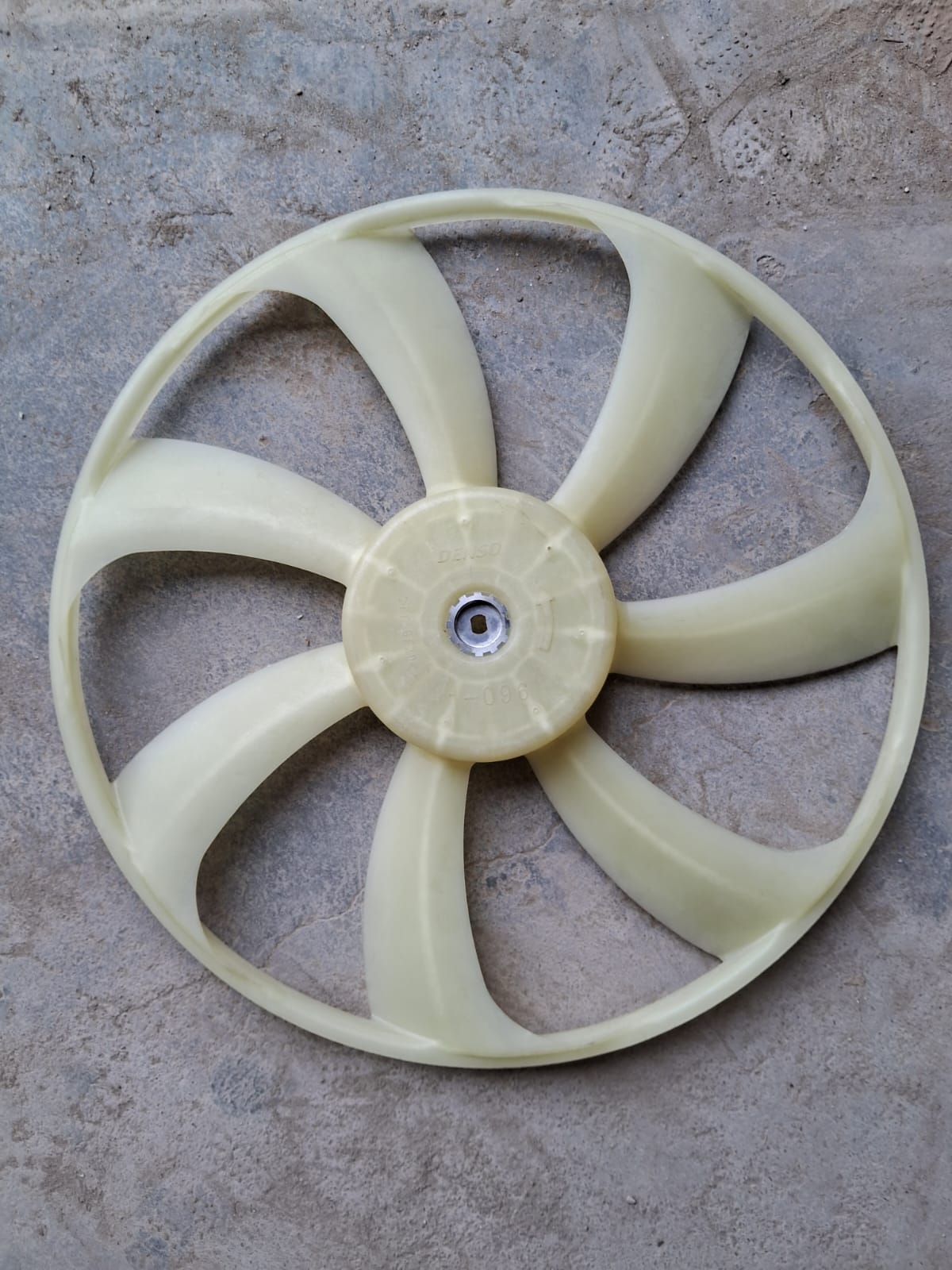 Maruti Suzuki Baleno, Swift Latest - Denso Fan 1-096 - MJ