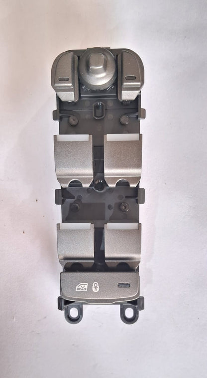 Land Rover - Power Window Switch RH Side - MJ