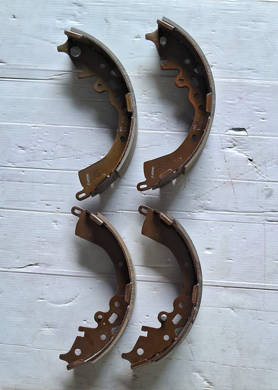 Toyota Innova Crysta - Brake Shoe 04495-0K150 - Toyota Genuine ...