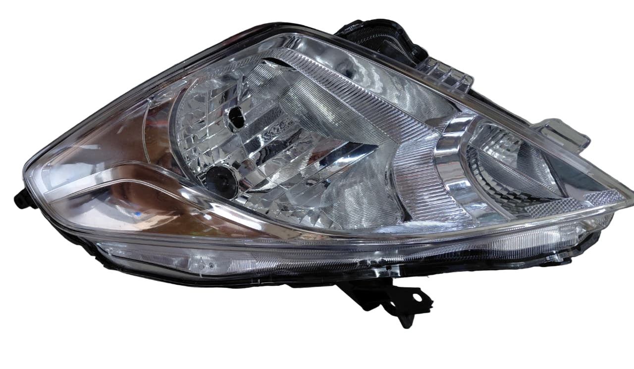 Maruti Suzuki Baleno old - Head Light Left Side LHA-C-030-BLNO-L - Lumax (UK Jain Group)
