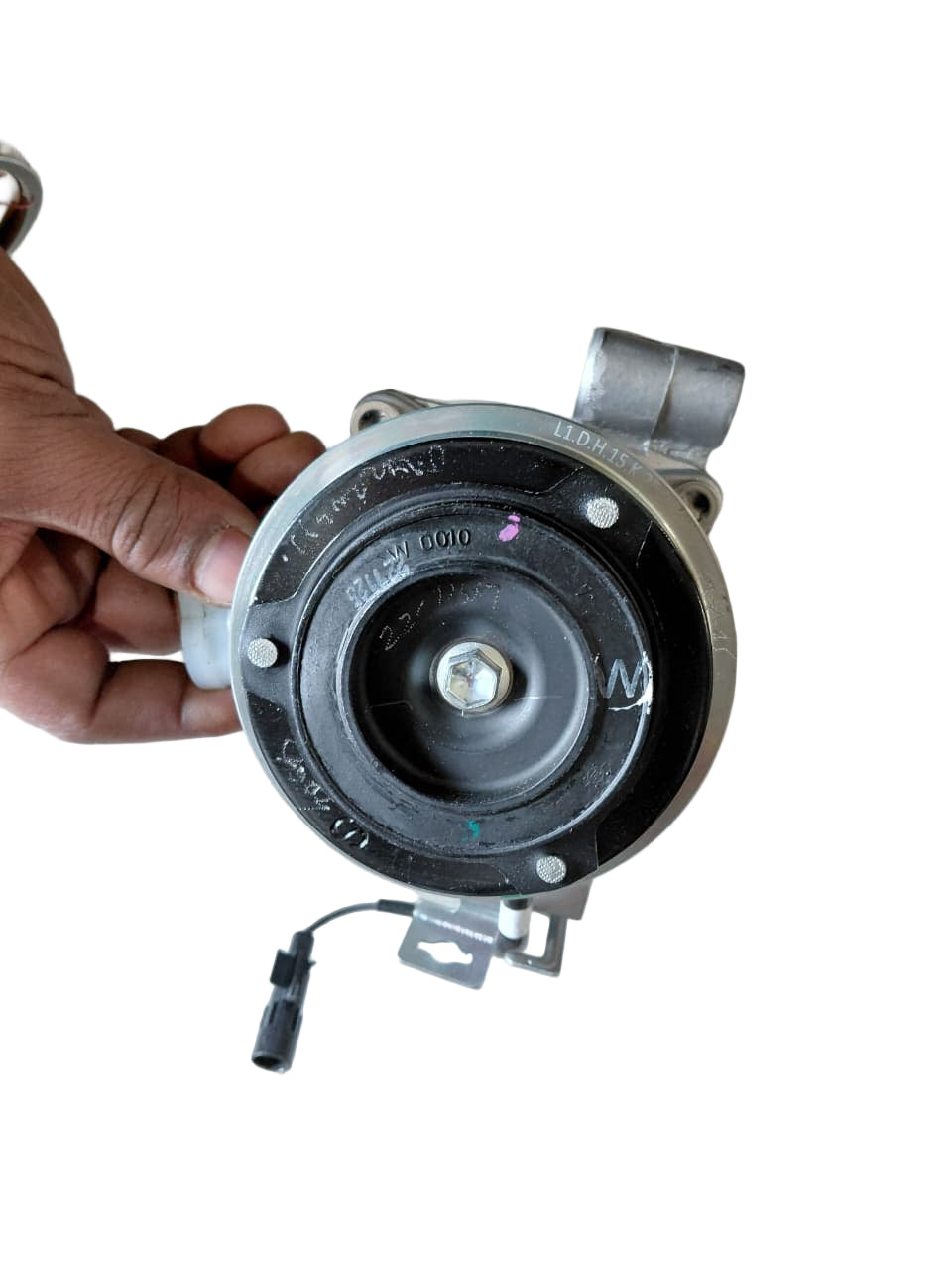 Maruti Suzuki Celerio (From Nov 2021 onwards), Wagon R (From Dec 2018 onwards) Petrol - Compressor - 95200 M 81R01 - MGP Genuine