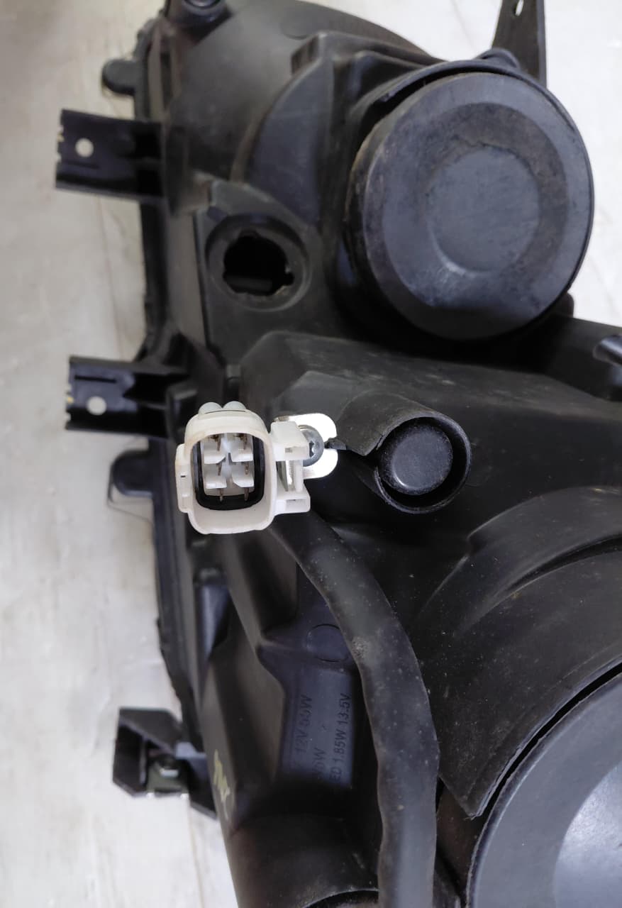 Maruti Suzuki Brezza - Head Light Right Side LHA-C-030-BRZA-R - Lumax (UK Jain Group)