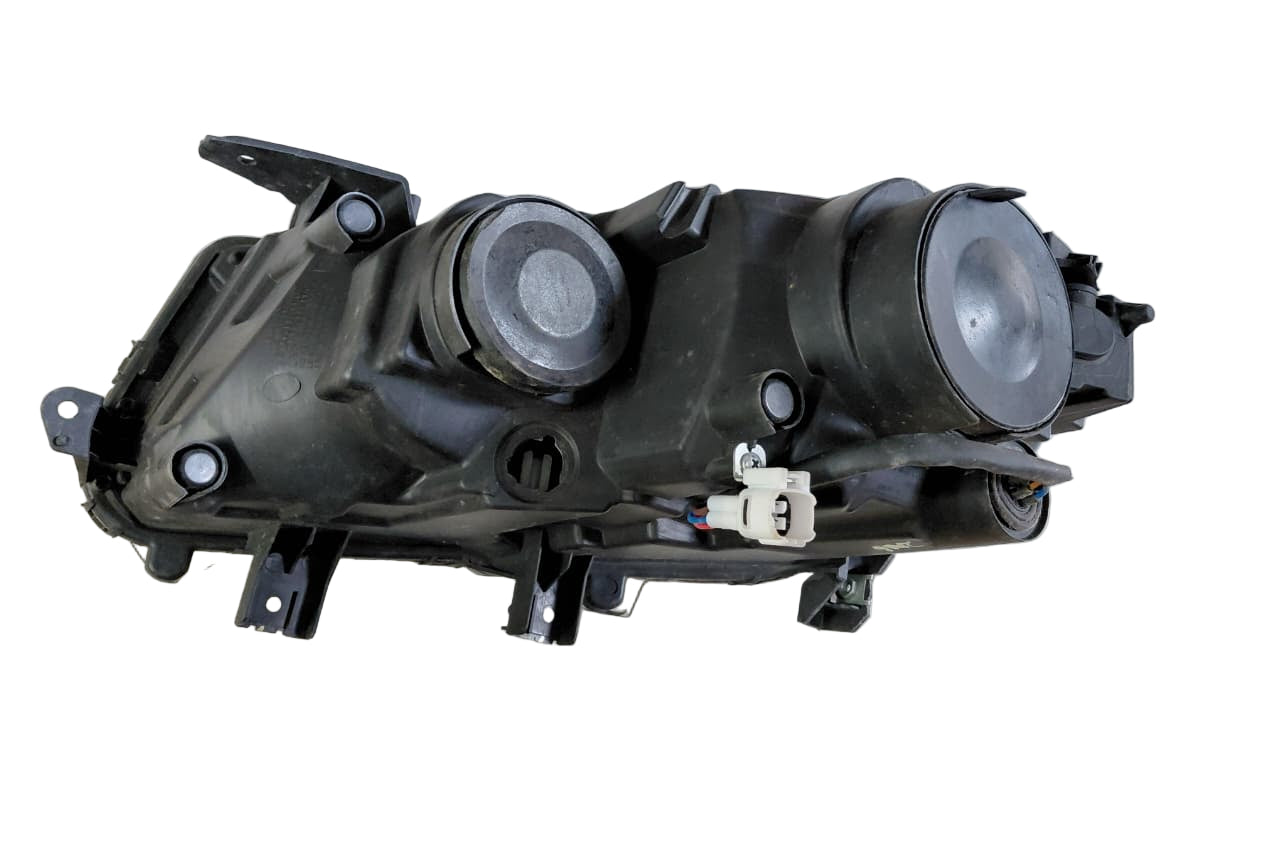 Maruti Suzuki Brezza - Head Light Right Side LHA-C-030-BRZA-R - Lumax (UK Jain Group)