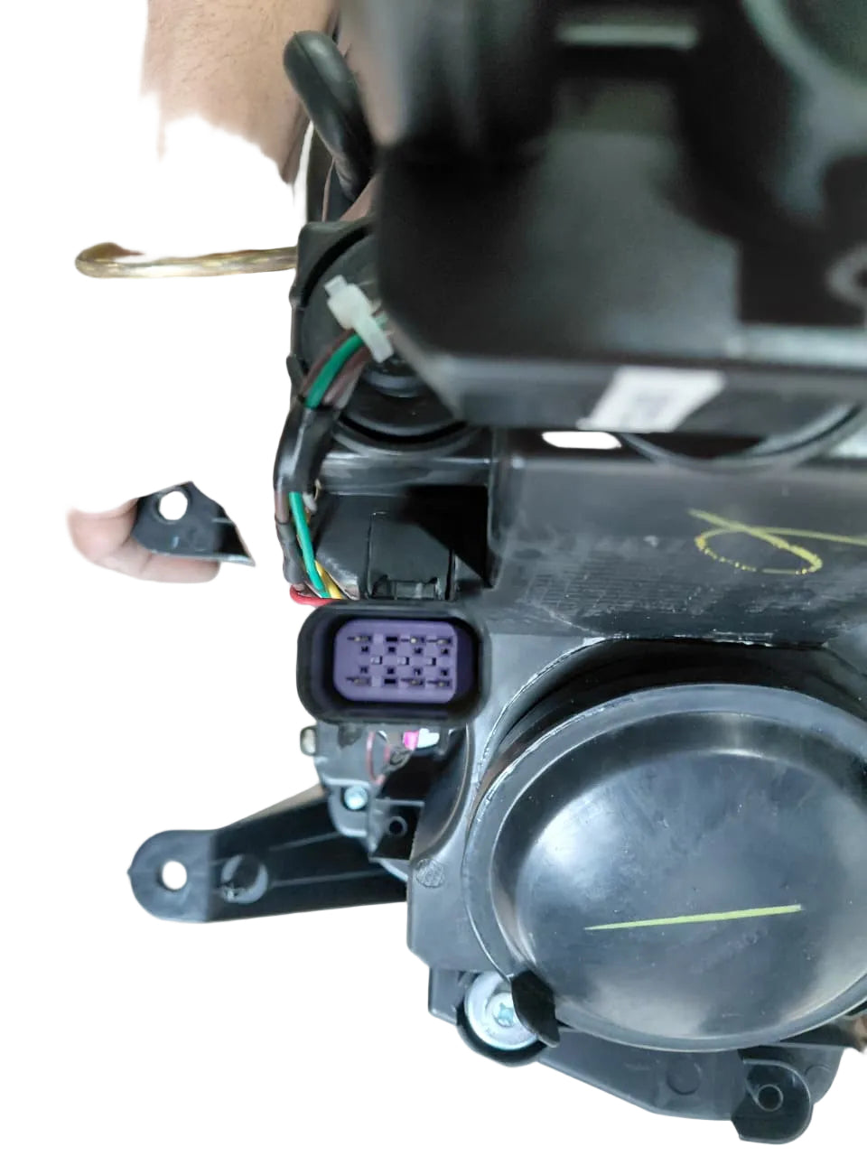 Mahindra Scorpio S11 Head Light Left - HLA-SCRP-7631L Varroc