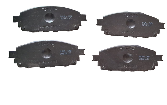 Toyota Innova Crysta Front Brake Pad Set - P83170 Brembo