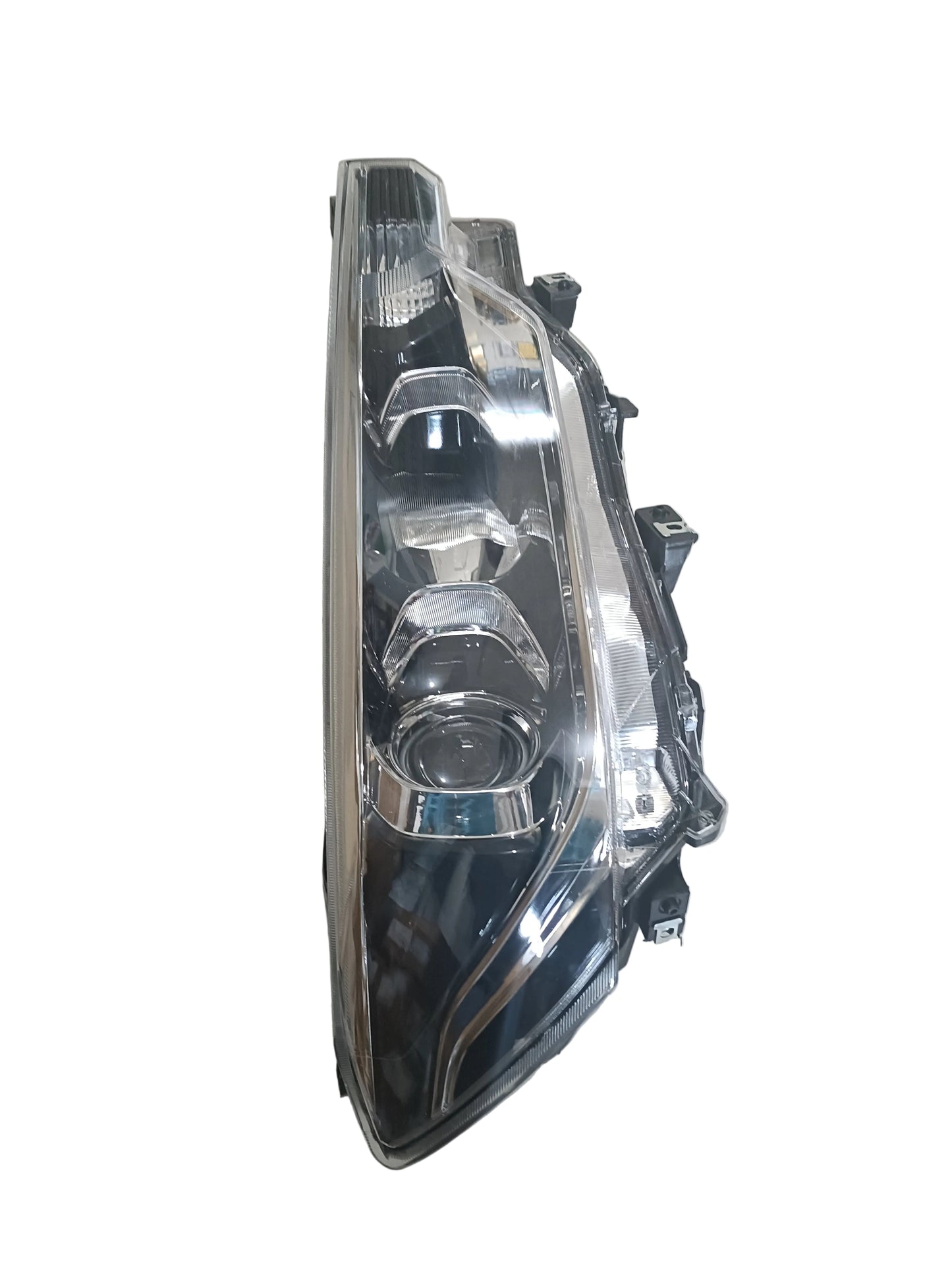 Maruti Suzuki Ertiga N/M - Head Light RH Side - HLU-ERTG-132T2PR Varroc