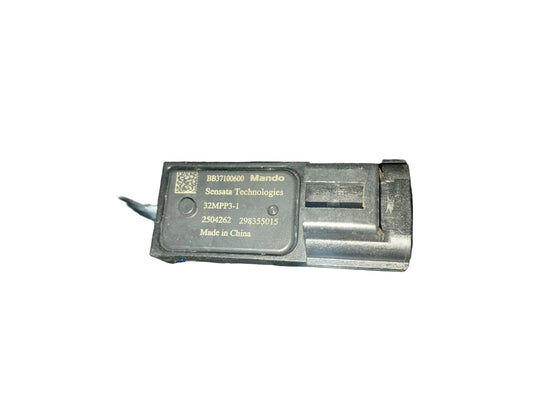 Kia Carens Brake Booster 3 Pin With Sensor Assembly - MBH033043 Mando